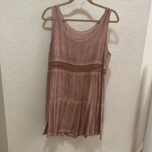 Cute mauve MIDI dress with peek a boo lace waist.